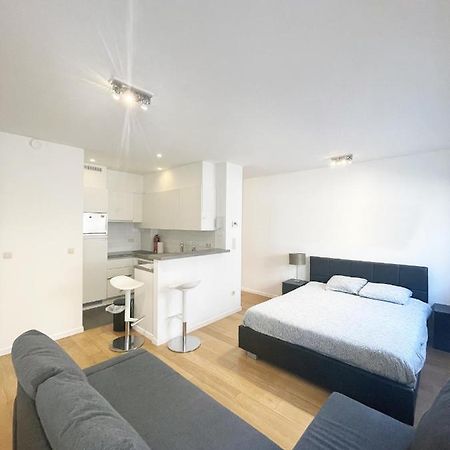 Beautiful Studio In Brussels Centre Lägenhet Exteriör bild